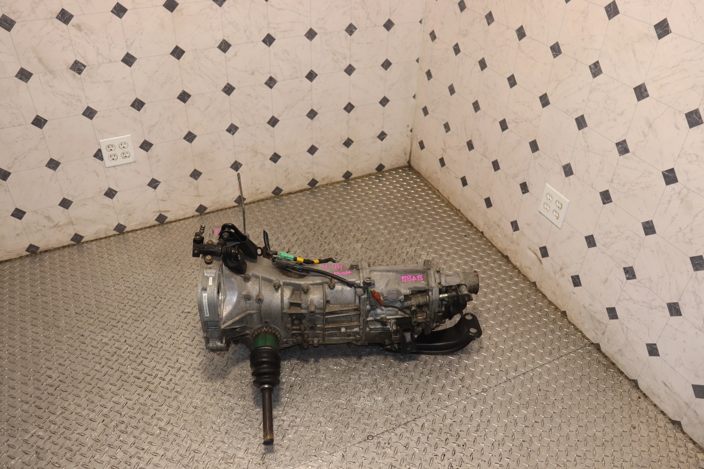 2008 2009 2010 2011 2012 2013 2014 Subaru WRX 5 Speed Manual AWD Transmission JDM TY758 4.44 - Image 5