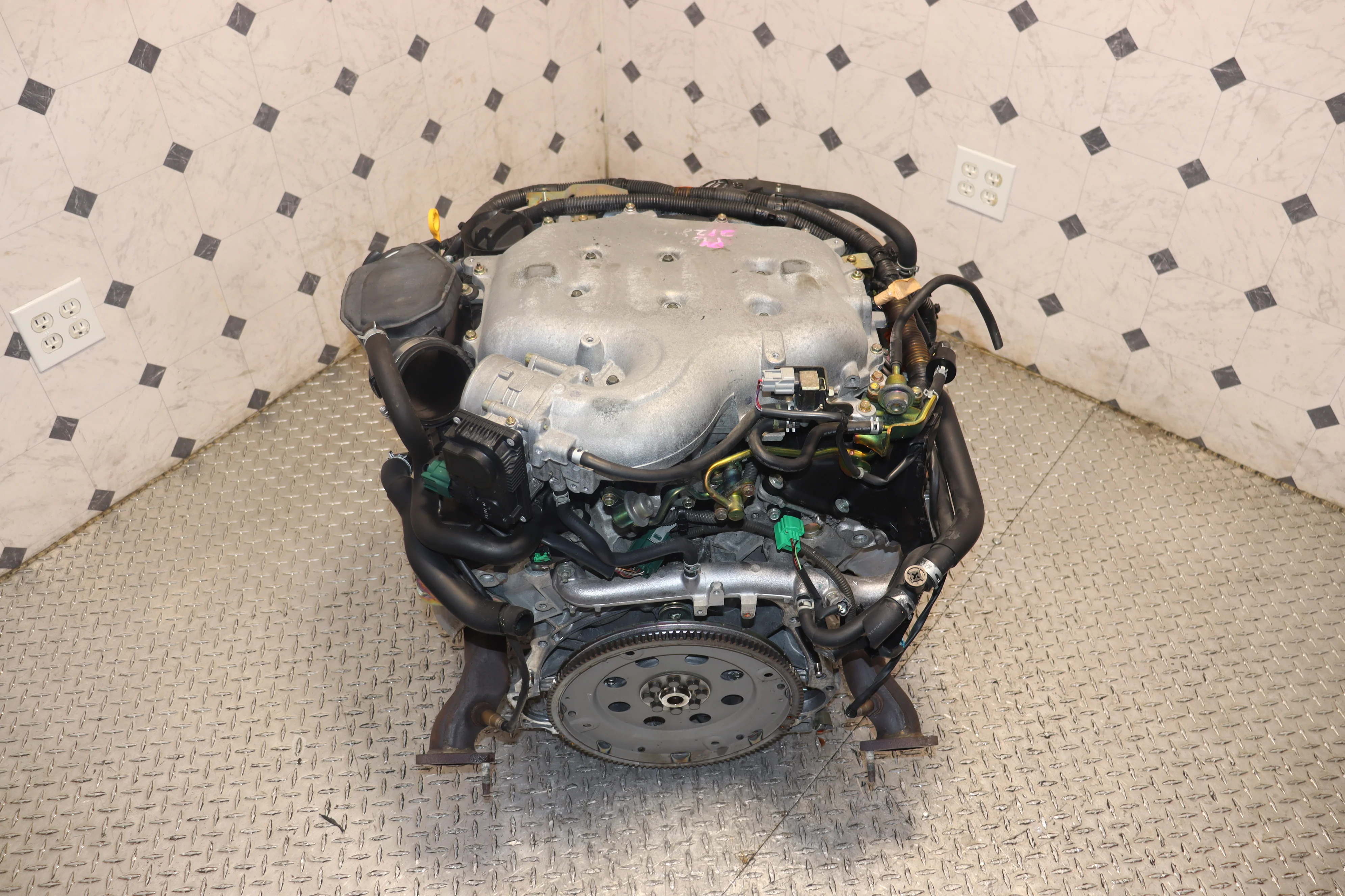2003 2004 2005 Infiniti G35 3.5L V6 DOHC Non-Revup Engine JDM VQ35DE - Image 3