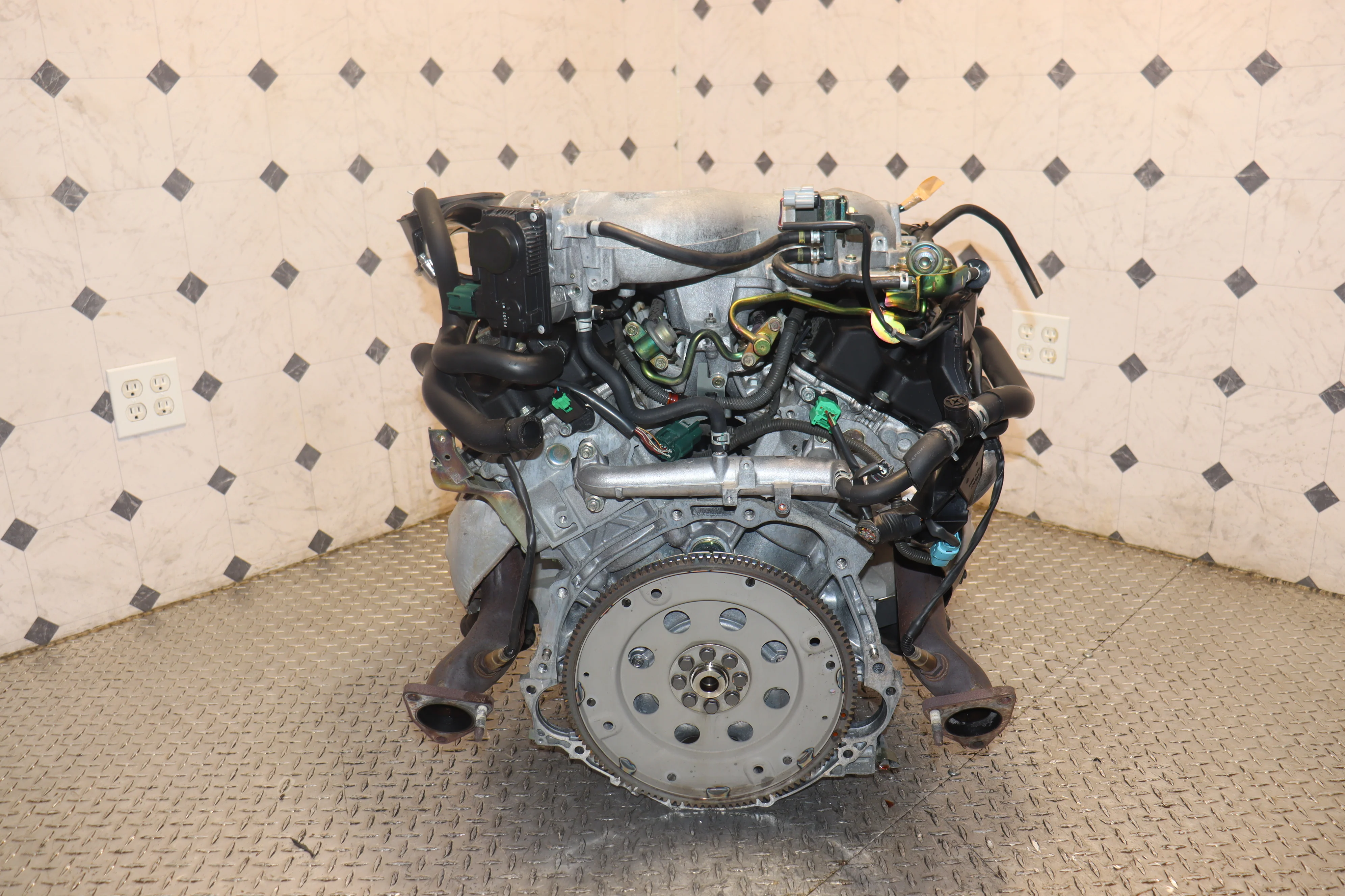 2003 2004 2005 Infiniti G35 3.5L V6 DOHC Non-Revup Engine JDM VQ35DE - Image 4