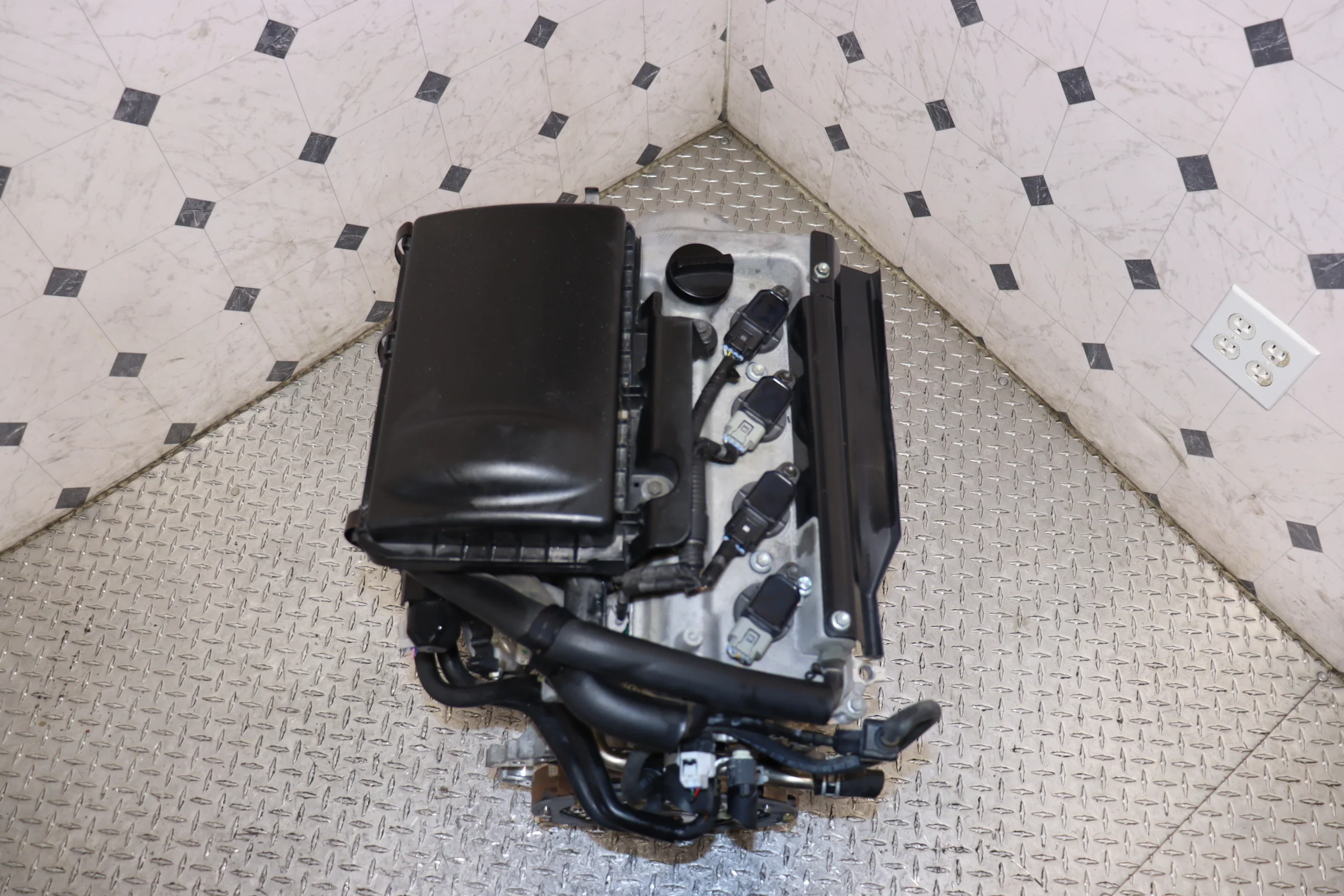 2004 2005 2006 2007 2008 2009 Toyota Prius 1.5L 4 Cylinder Hybrid Engine JDM 1NZ-FXE OEM - Image 3