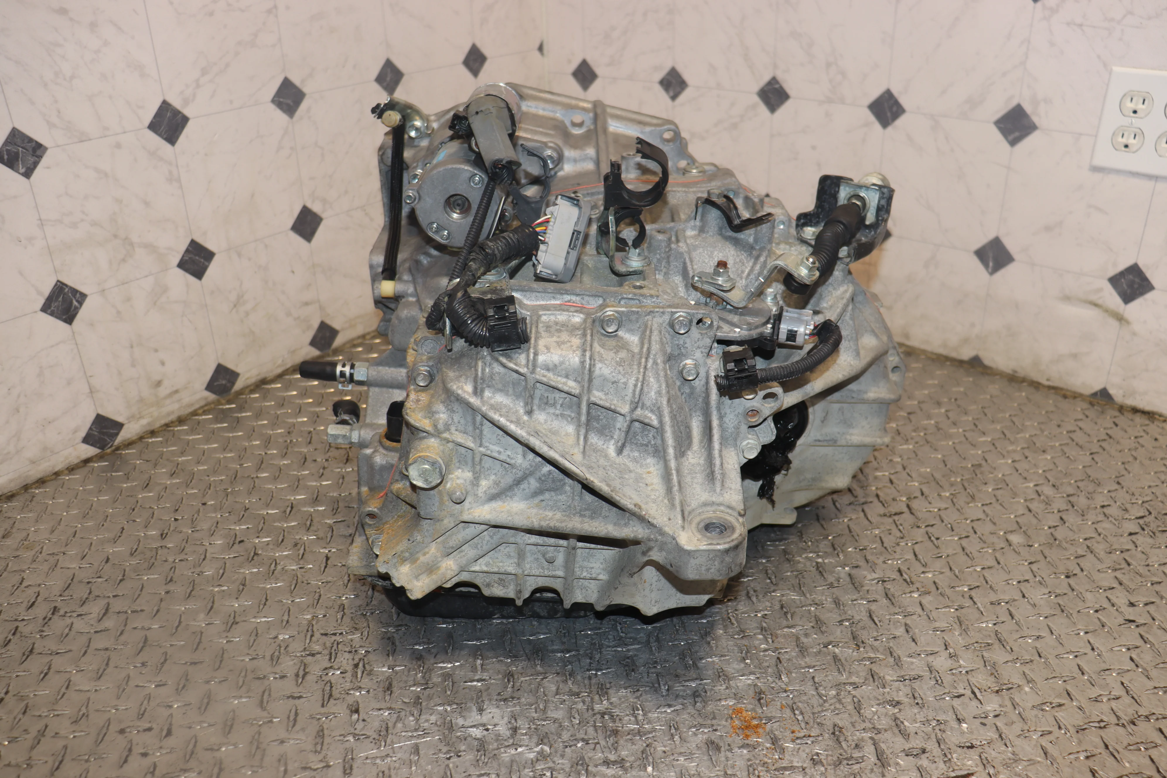 2009 2010 2011 2012 2013 2014 2015 2016 Toyota Highlander Venza 2.7L FWD Automatic Transmission JDM 1AR-FE - Image 6
