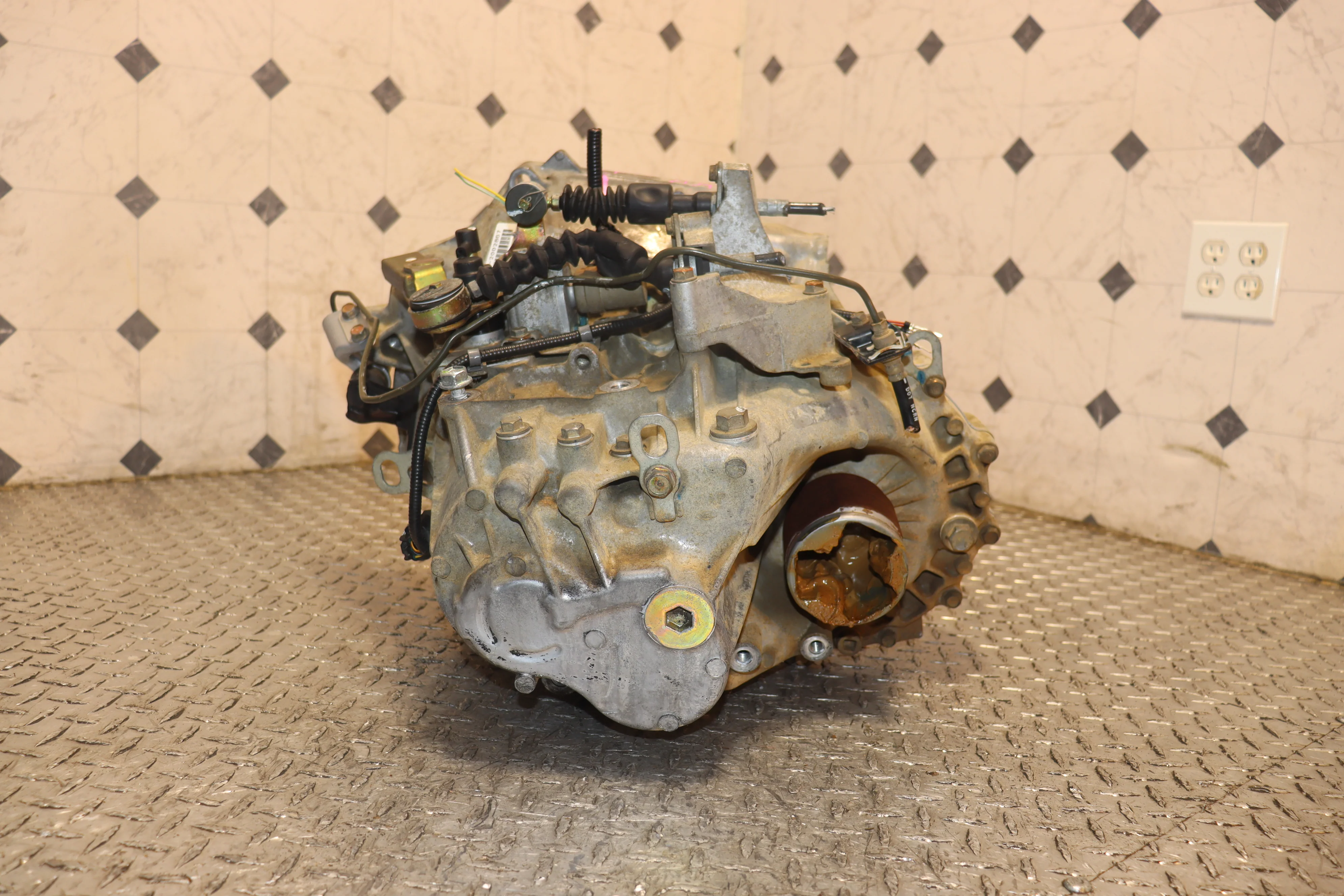 JDM 2004-2008 ACURA TSX 6 SPEED MANUAL TRANSMISSION K24A 2.4L AST5 - Image 10