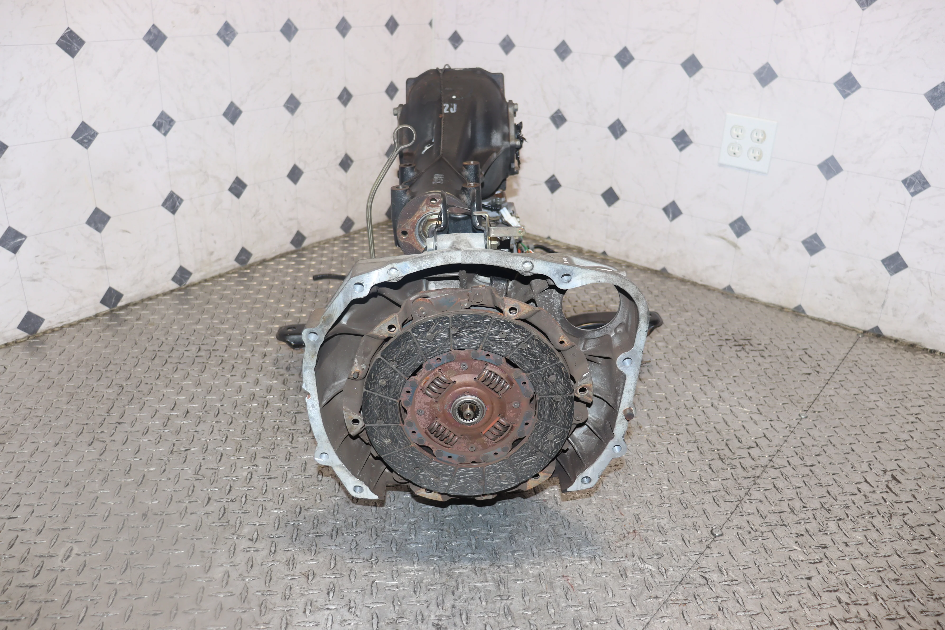 1999-2002 Subaru Impreza JDM WRX STi GC8 Version 5/6 Type-RA Limited EJ207 5-Speed Manual Transmission w/ Rear Diff & Axles - Image 4