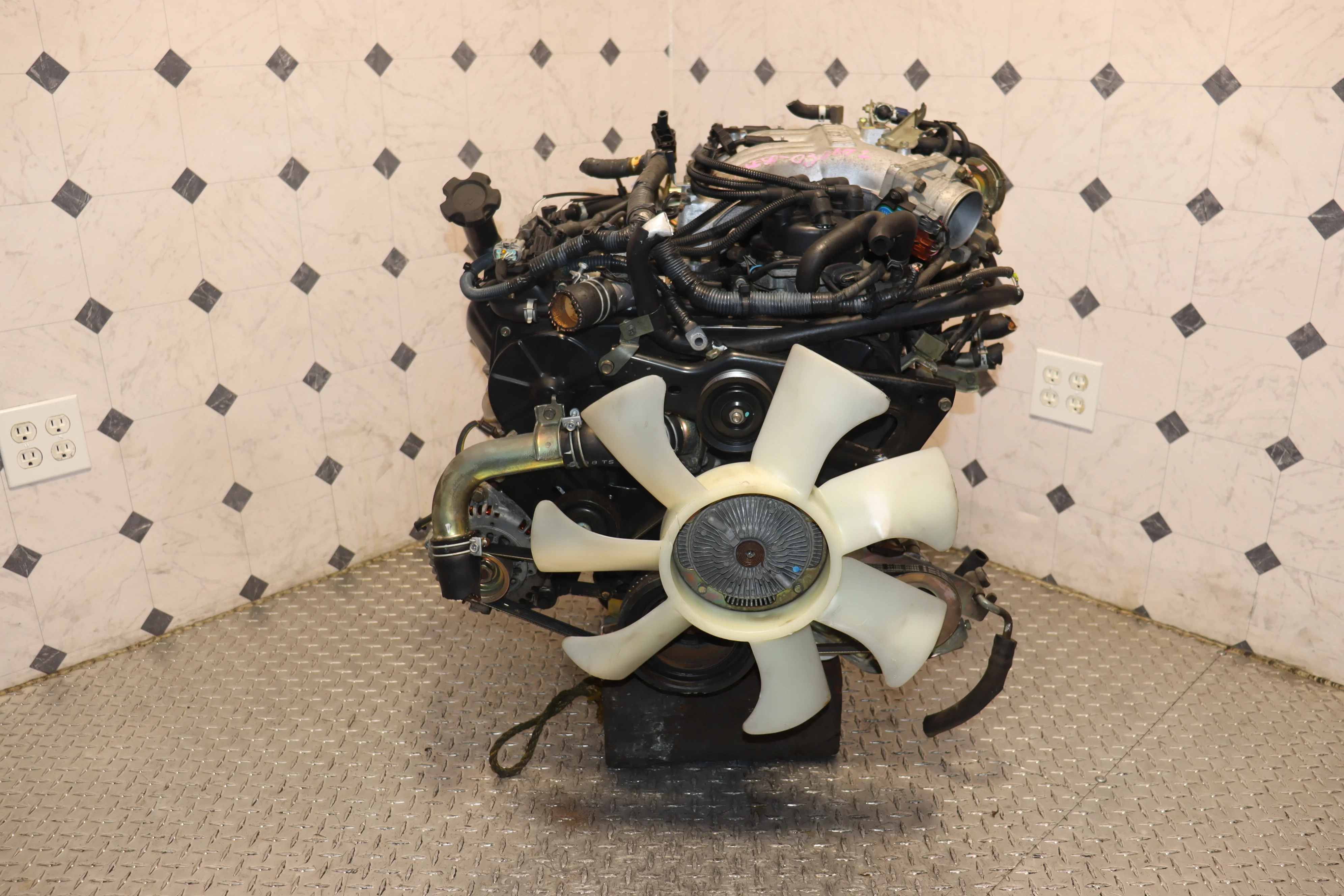 1996 1997 1998 1999 2000 2001 2002 2003 2004 Nissan Frontier Xterra Pathfinder Infiniti QX4 3.3L V6 Engine JDM VG33E - Image 9