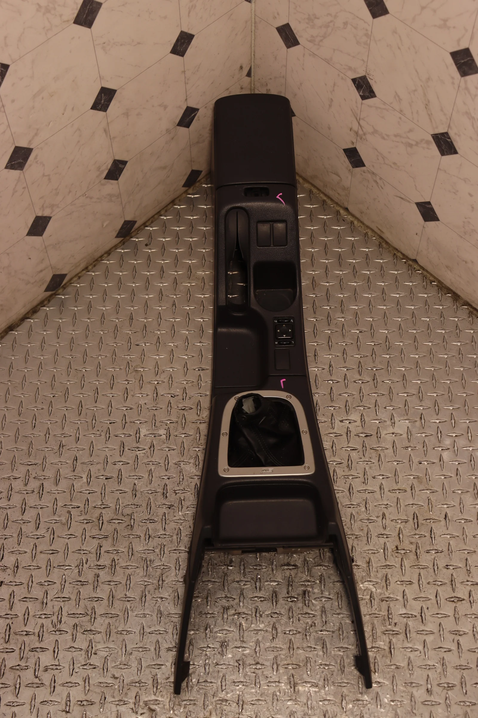 2002 2003 2004 2005 2006 2007 Subaru Impreza WRX STI GD GG Center Console Armrest Assembly JDM OEM - Image 3